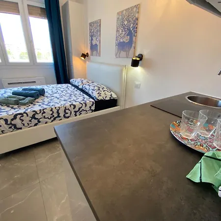 Hostmate - - Sammartini - شقة *