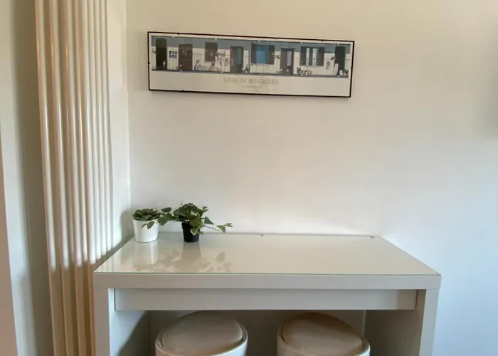 Hostmate - - Sammartini - * Milano