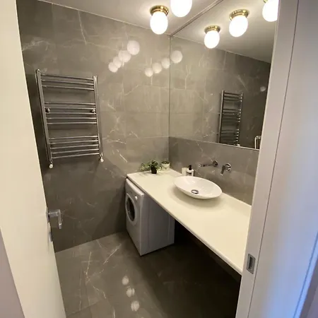 Apartament Hostmate - - Sammartini - *