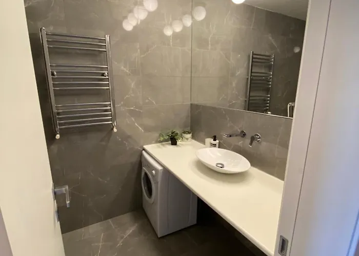 Apartament Hostmate - - Sammartini - *
